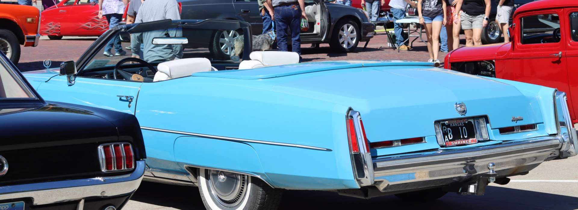 stunning antique blue car